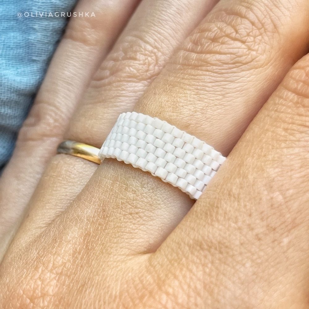 Beads Ring ( white )